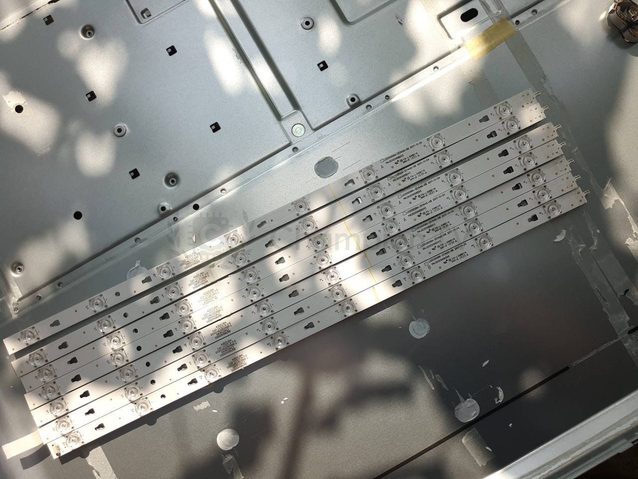 Kivi LED-підсвітка LED55D8A-ZC14CG 55 дюйм 14 планок (7+1), 3V mainboard, новий