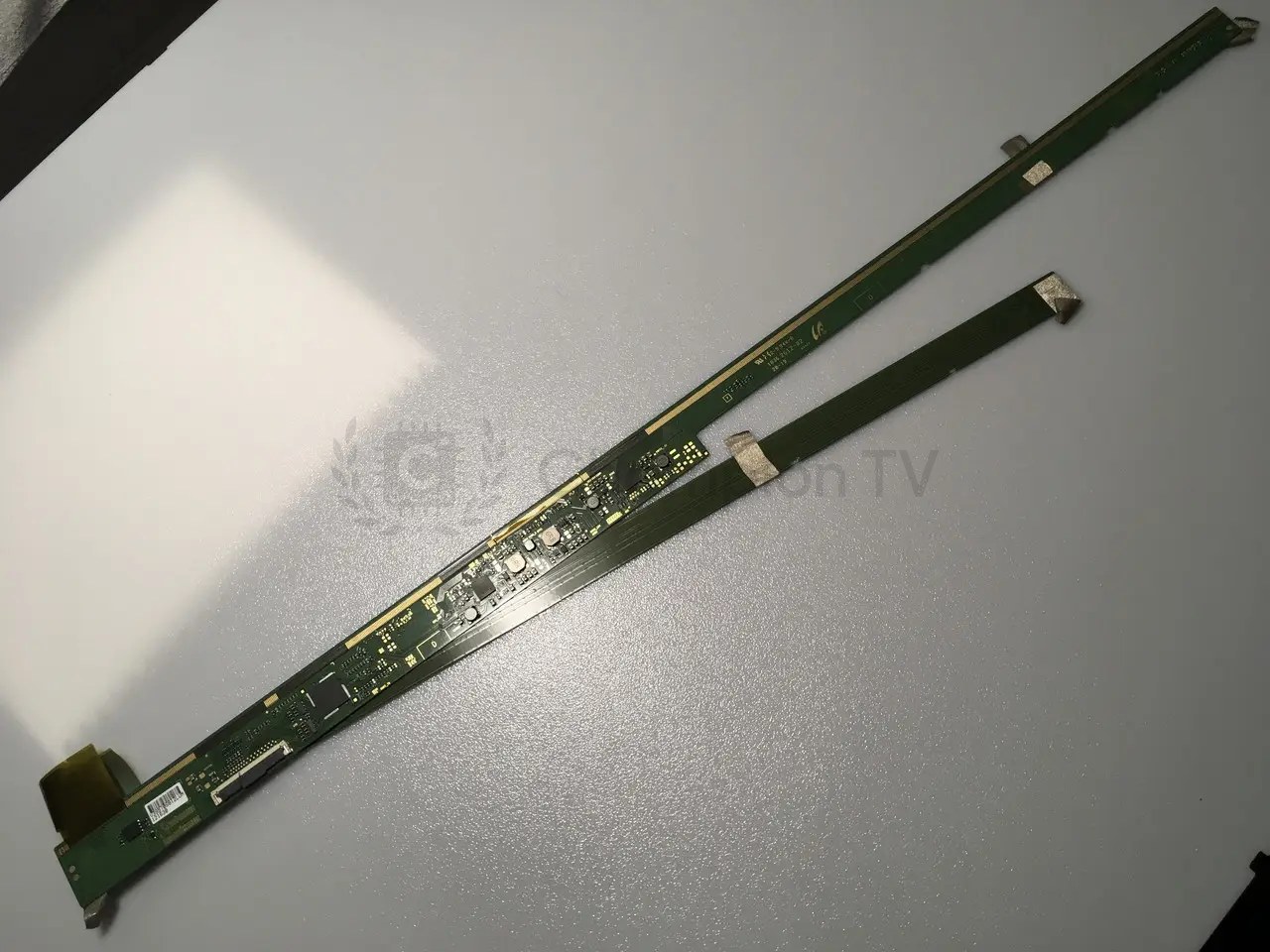 Буферна плата LG-Philips 16Y_55HU11APHTA6XSLV0.1 16Y_R55XSR2LV0.2 LSC550FH11-906 55 дюйм (комплект 2 шт), робочо