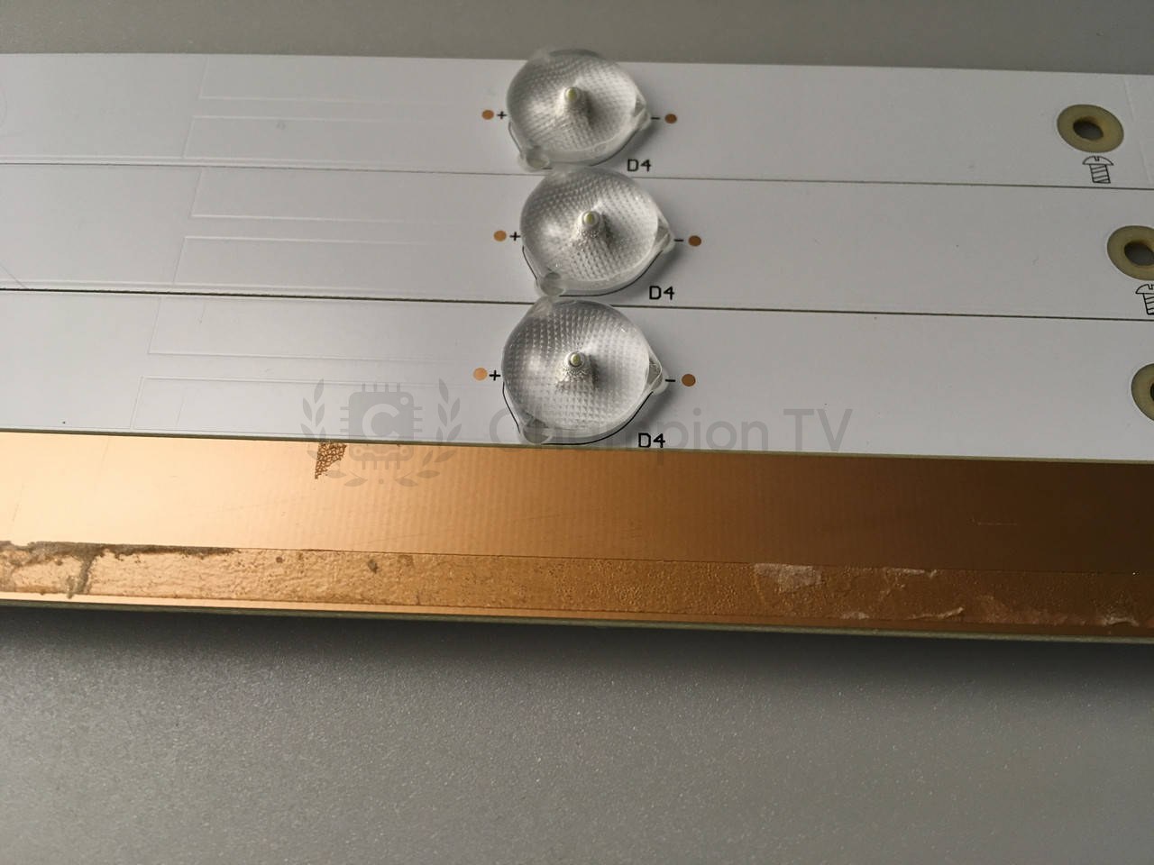 Philips LED-підсвітка GJ-DLEDII P5-400-D409-V7 для 40PFT4309/60 40PFT4509 комплект 4 шт, б/в