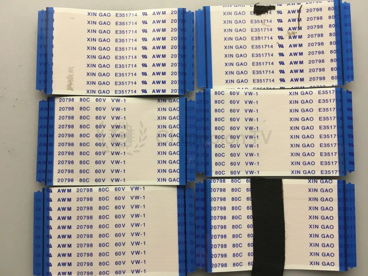 Шлейф LVDS XIN GAO E351714 для Hitachi 50/58C61, EMATIC EWT131BL (11.6"), вживаний