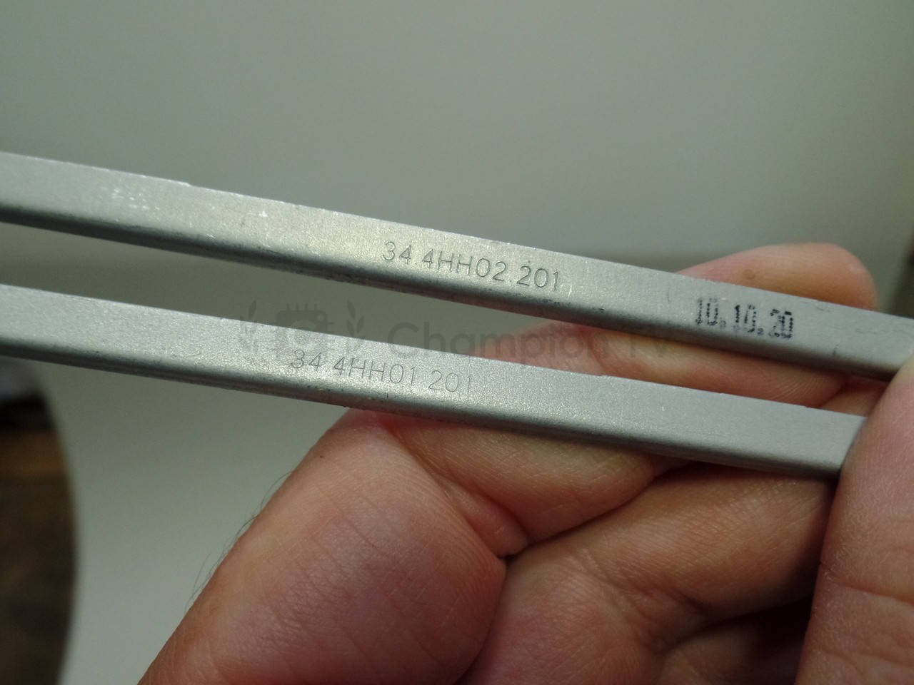 Петлі (шарніри) Dell Inspiron N5010 34.4HH01.201 + 34.4HH02.201 (15.6 дюйм), нові