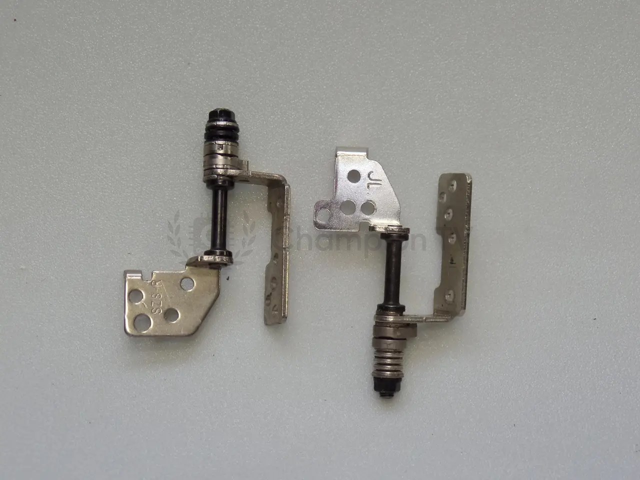 Петлі (шарніри) HP Compaq CQ50, CQ60, G50, G60 SZS-R/SZS-L 15.6" комплект 2 шт, б/в