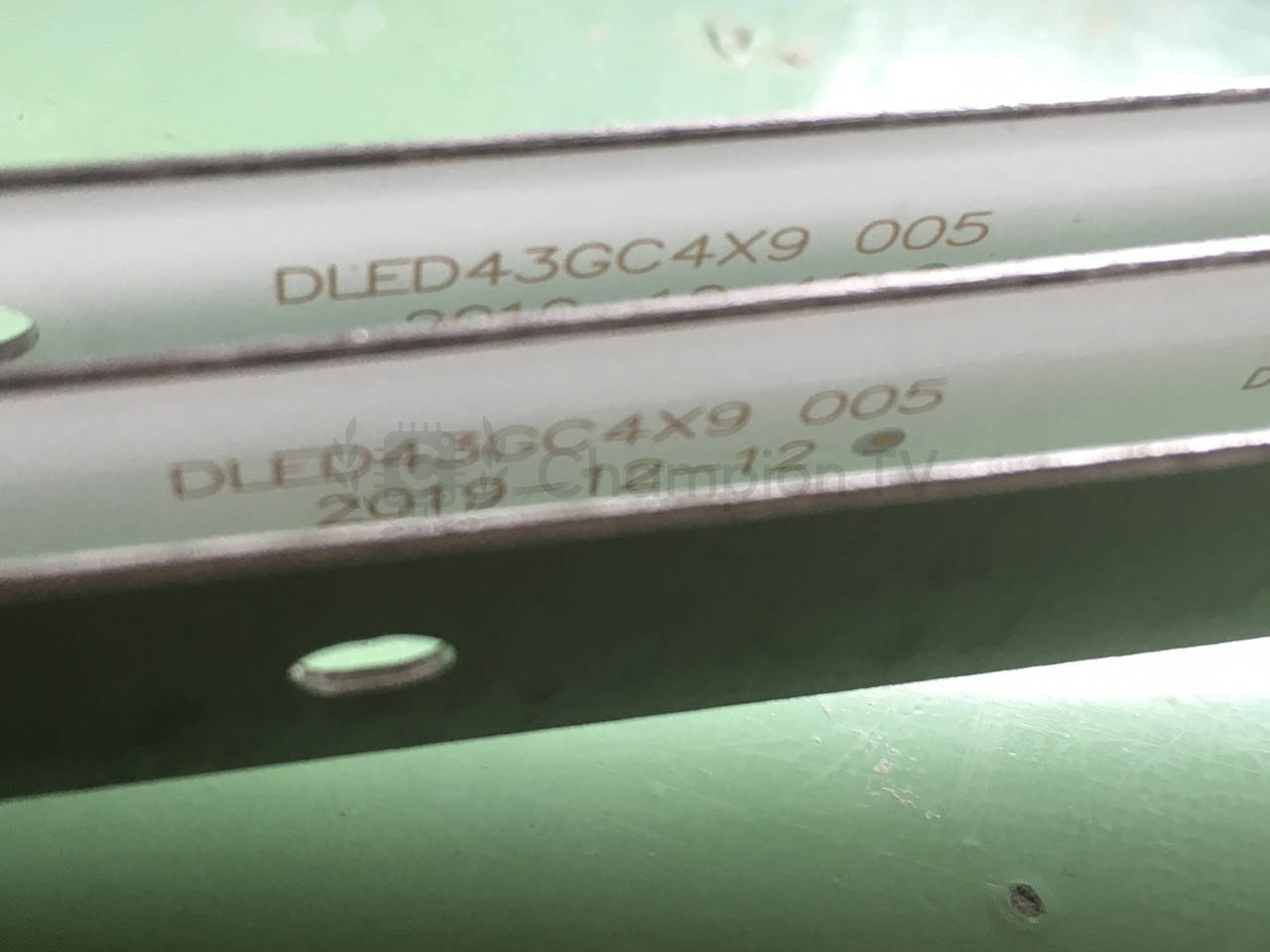 Ergo LED-підсвітка 3 планки GC43D09-ZC21FG-04 303GC430034 43 дюйм новий