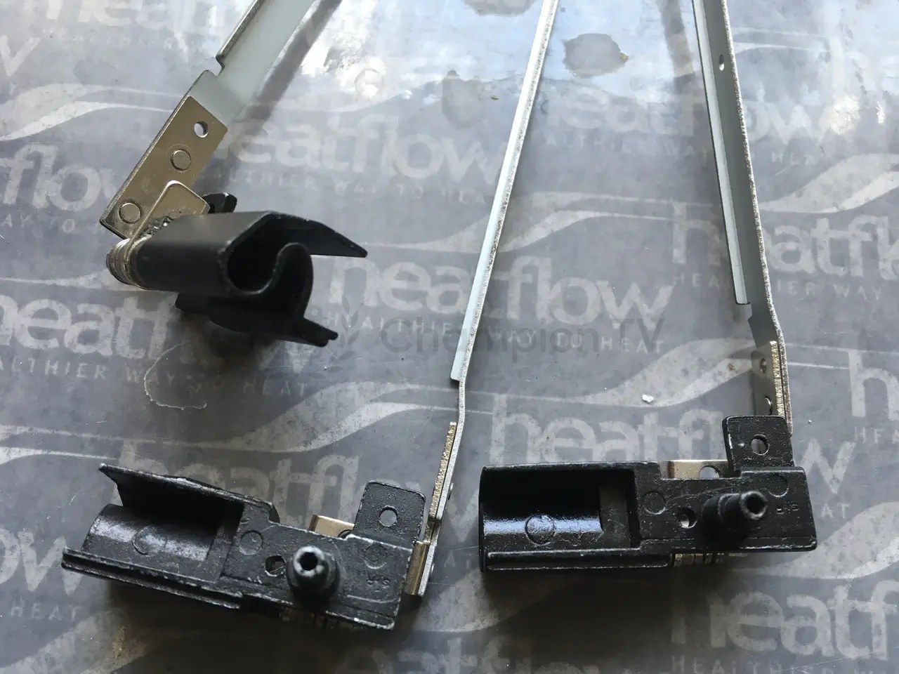 Петлі (шарніри) Lenovo ThinkPad SL500 43Y9690 (ліва+права), новий