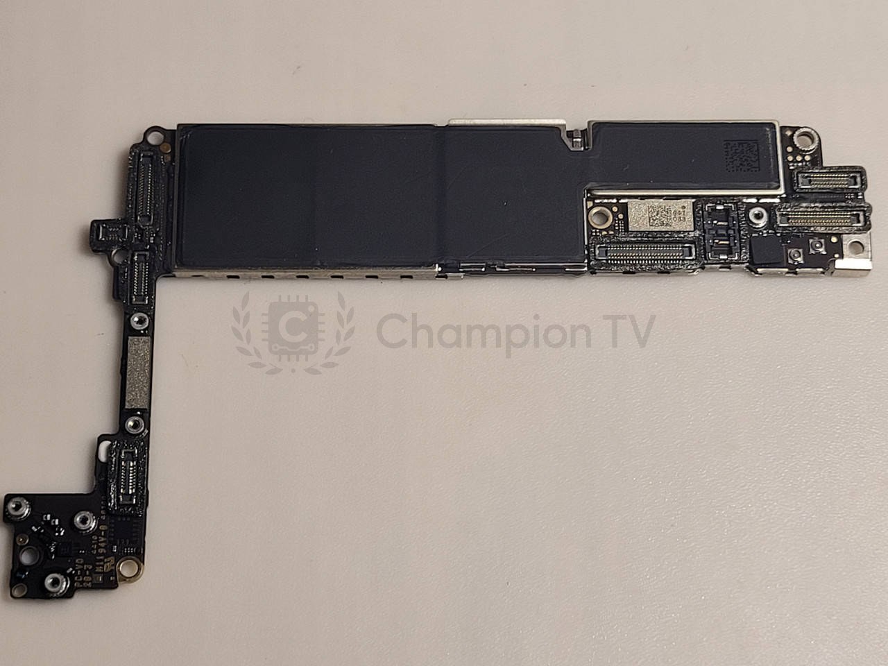 Системна плата Apple iPhone 7 32GB мейнборд (логічна плата), новий