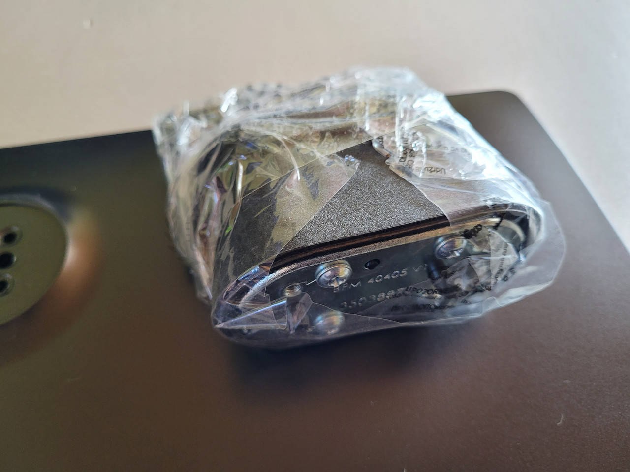 Петлі (шарніри) Nokia 4300 FPM 4028074058 V1 ніжка підставка 43 дюйм, комплект 2 шт, новий
