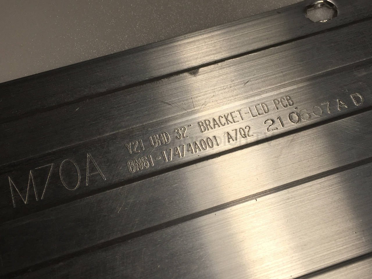 Підсвітка світлодіодна led телевізора BN96-52417A / BN61-17475A002 SG85 / M70A_SMC315A49_3030YR / 66LEDS_REV1.