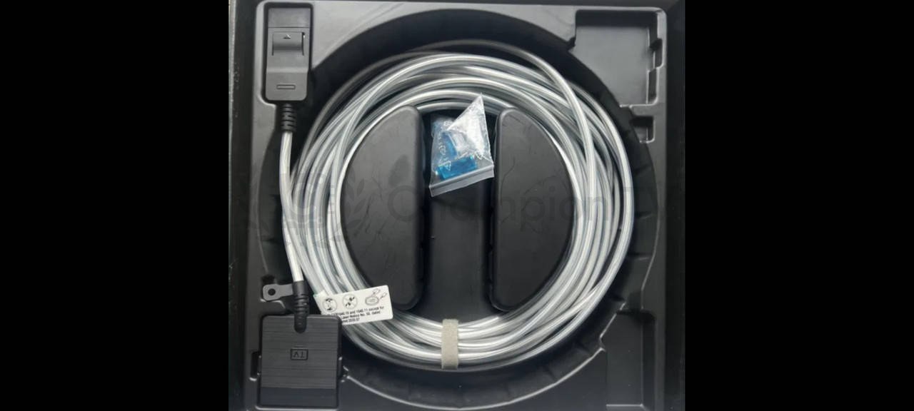 Кабель One Invisible Connection Samsung VG-SOCT87 оптичний шнур для QLED TV, використаний
