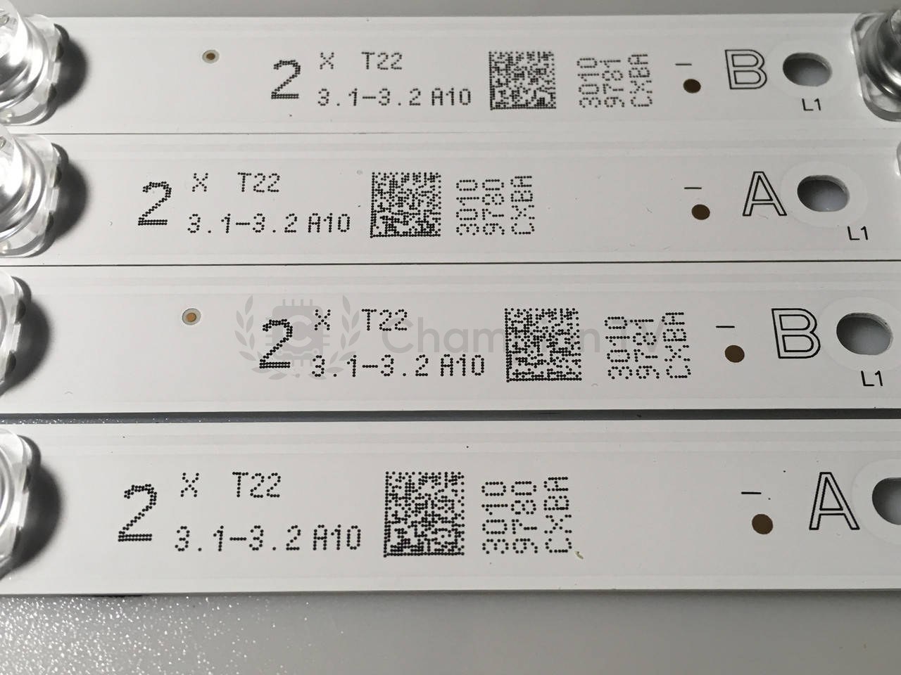 Vestel LED-підсвітка комплект 4 шт RF-CF430012AE30-0801 RF-CF430012BE30-0801 VES430QNZL 43 дюйм, новий