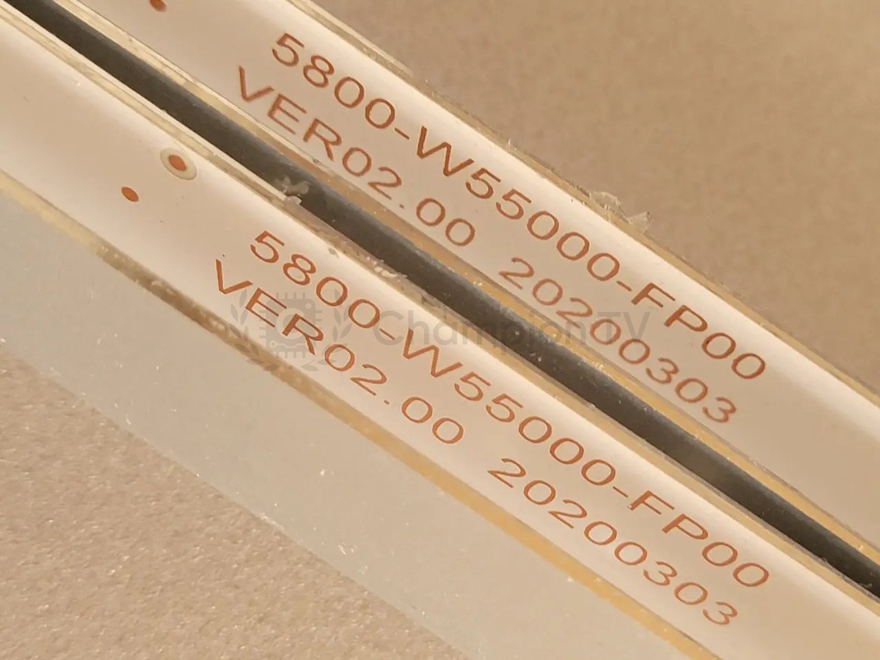 LED-підсвітка Hoffson A55HD300T2S 5800-W55000-FP00 комплект 2 шт 55 дюйм, як нова