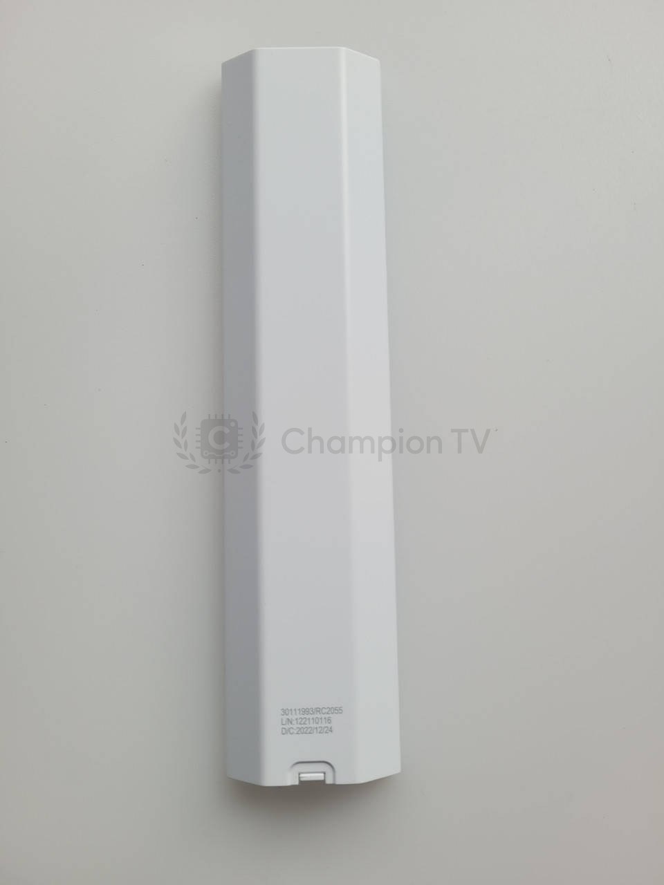 Пульт Aiwa RC2055 дистанційного керування Smart Android TV (Google Assistant, Netflix, YouTube), новий оригінал