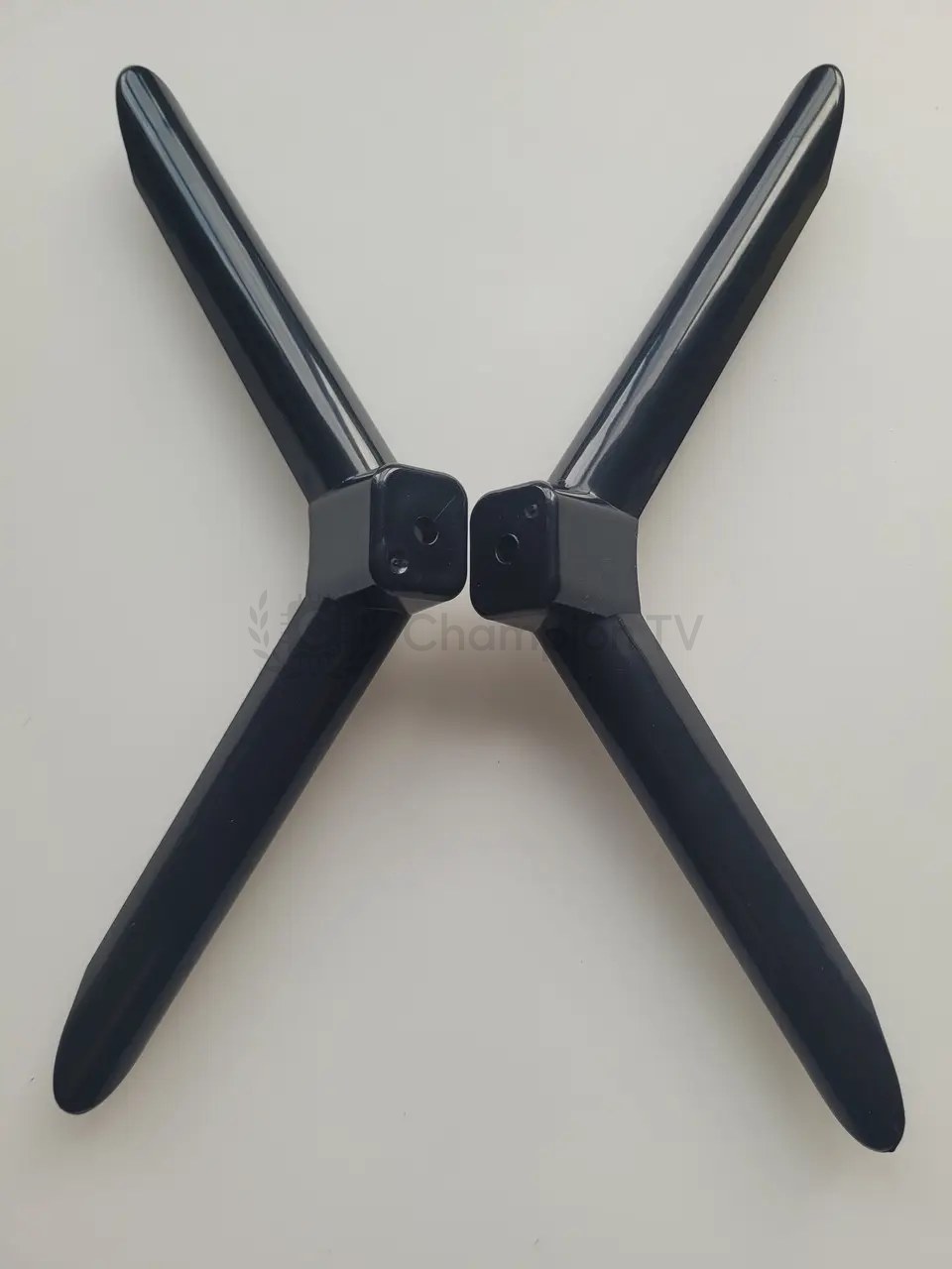 OzoneHD 32HN22T2 ніжка підставка 32 дюйми комплект 2 шт, нова