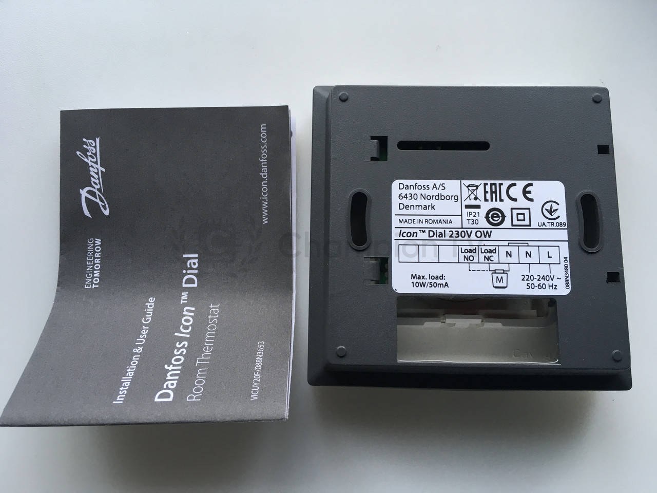 Термостат (терморегулятор) Danfoss Icon Dial 088U1005 накладний 230V, нова