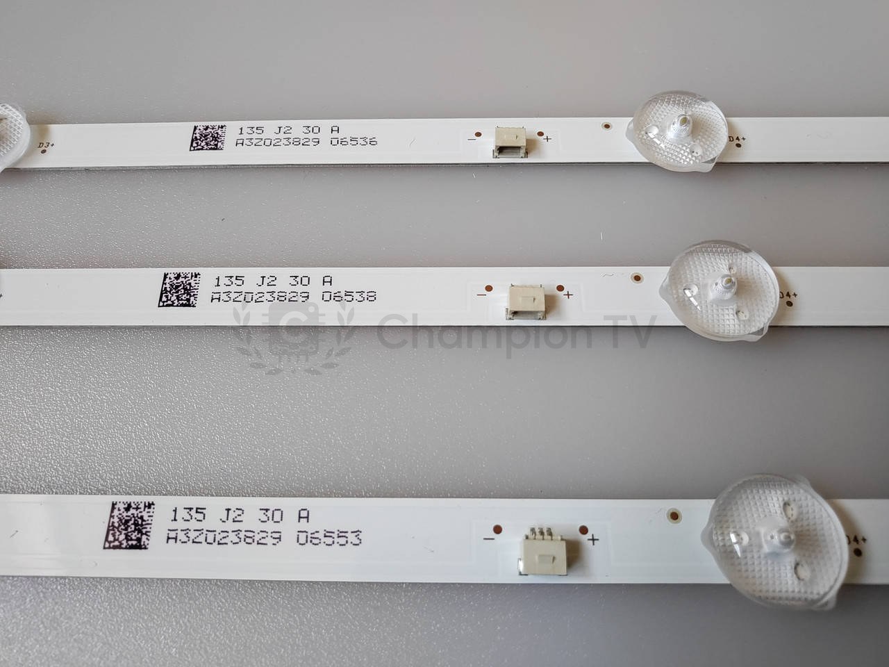 Samsung LED-підсвітка комплект 3 планки 8 діодів HY-B430A1-A для телевізорів 43", новий