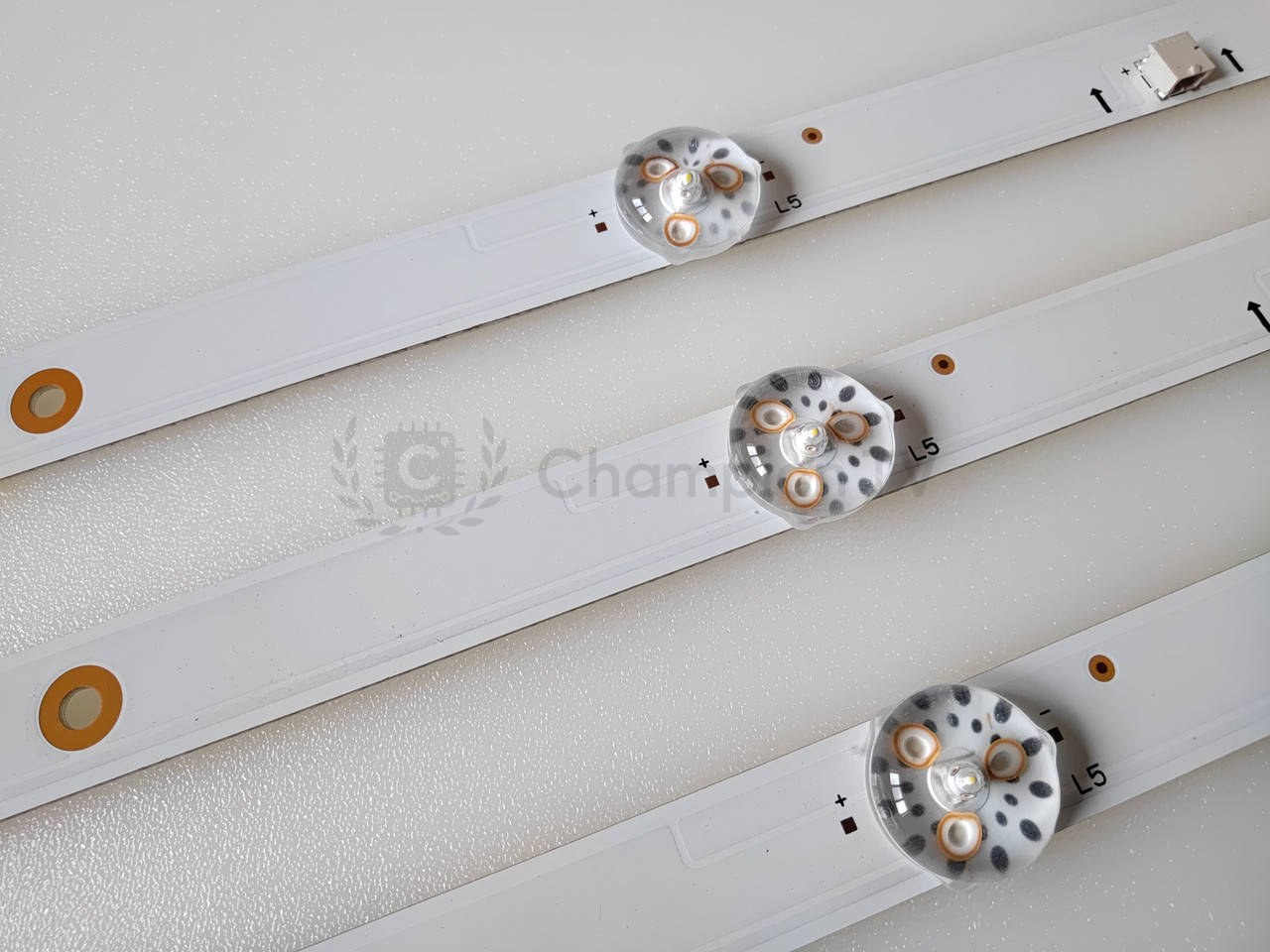 CONDOR LED-підсвітка LB-C430-7N-F-R-7-14-X1 43 дюйм комплект 3 планки (7 діодів), новий
