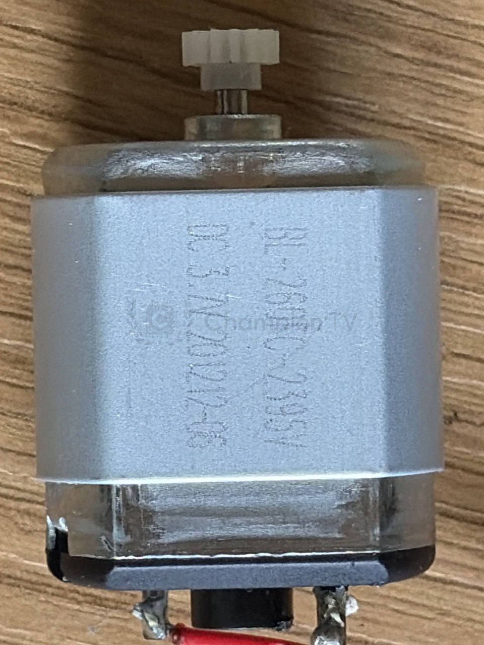Мікро двигун Philips (Mabuchi) FF-260PC-2592V 3.7V DC для електробритв тримерів, нова