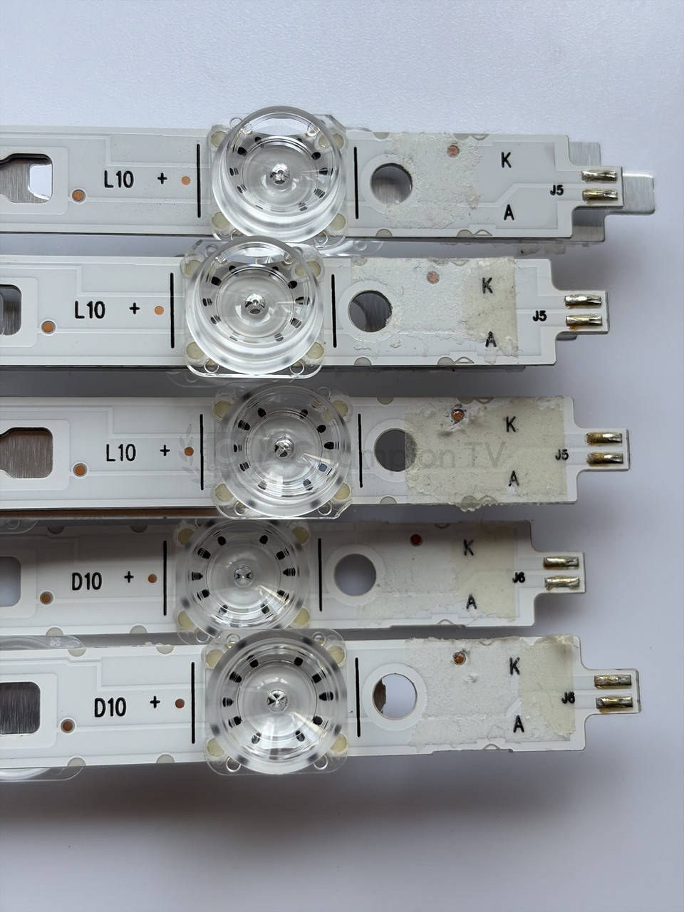 KIVI LED-підсвітка LED49D05A-ZC29AG-01E комплект 9 шт 49-50 дюйм (подсветка), новий
