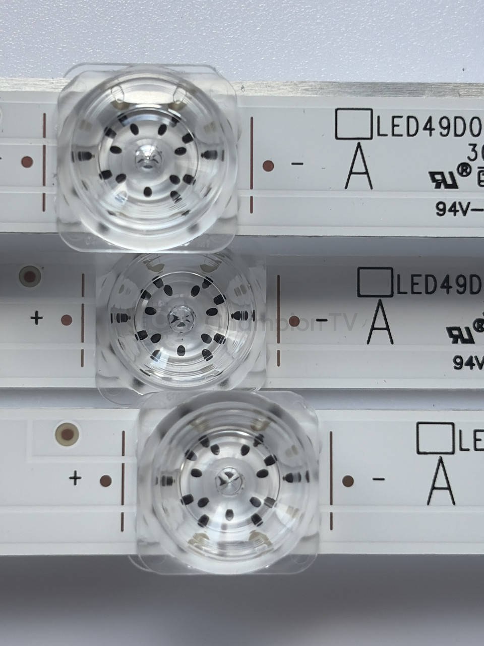 LED-підсвітка Kivi 1 планка LED49D05A-ZC29AG-05D 49" (подсветка), б/у