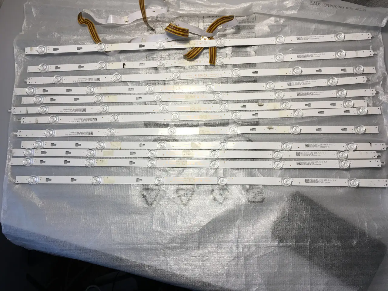 Підсвітка led телевізора Kivi 55uc50gu 12 планок (10 тип А, 2 тип В)