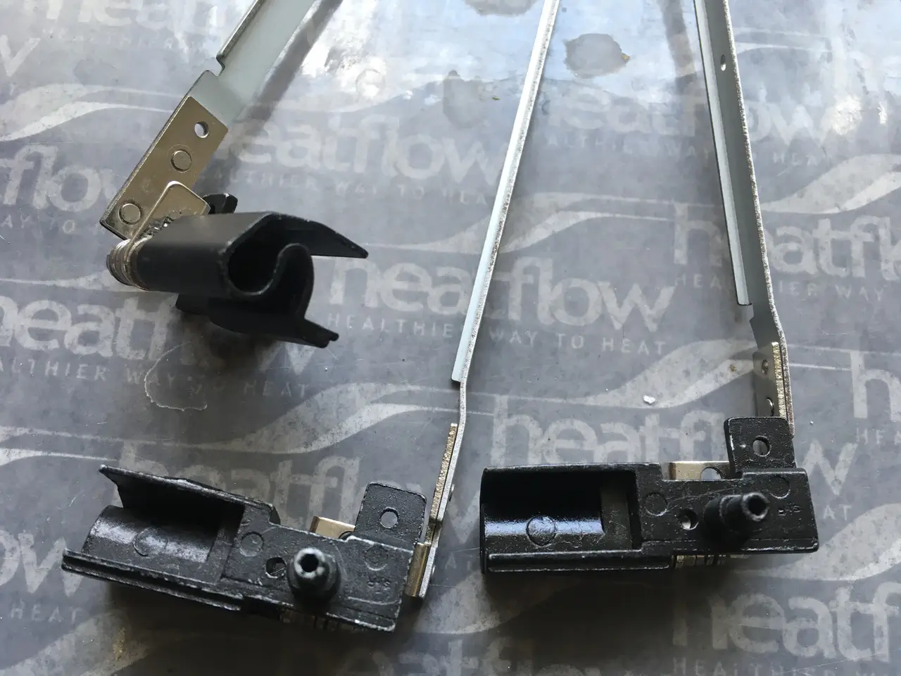 Петля права для ноутбука LENOVO ThinkPad SL500, SL500C, нова