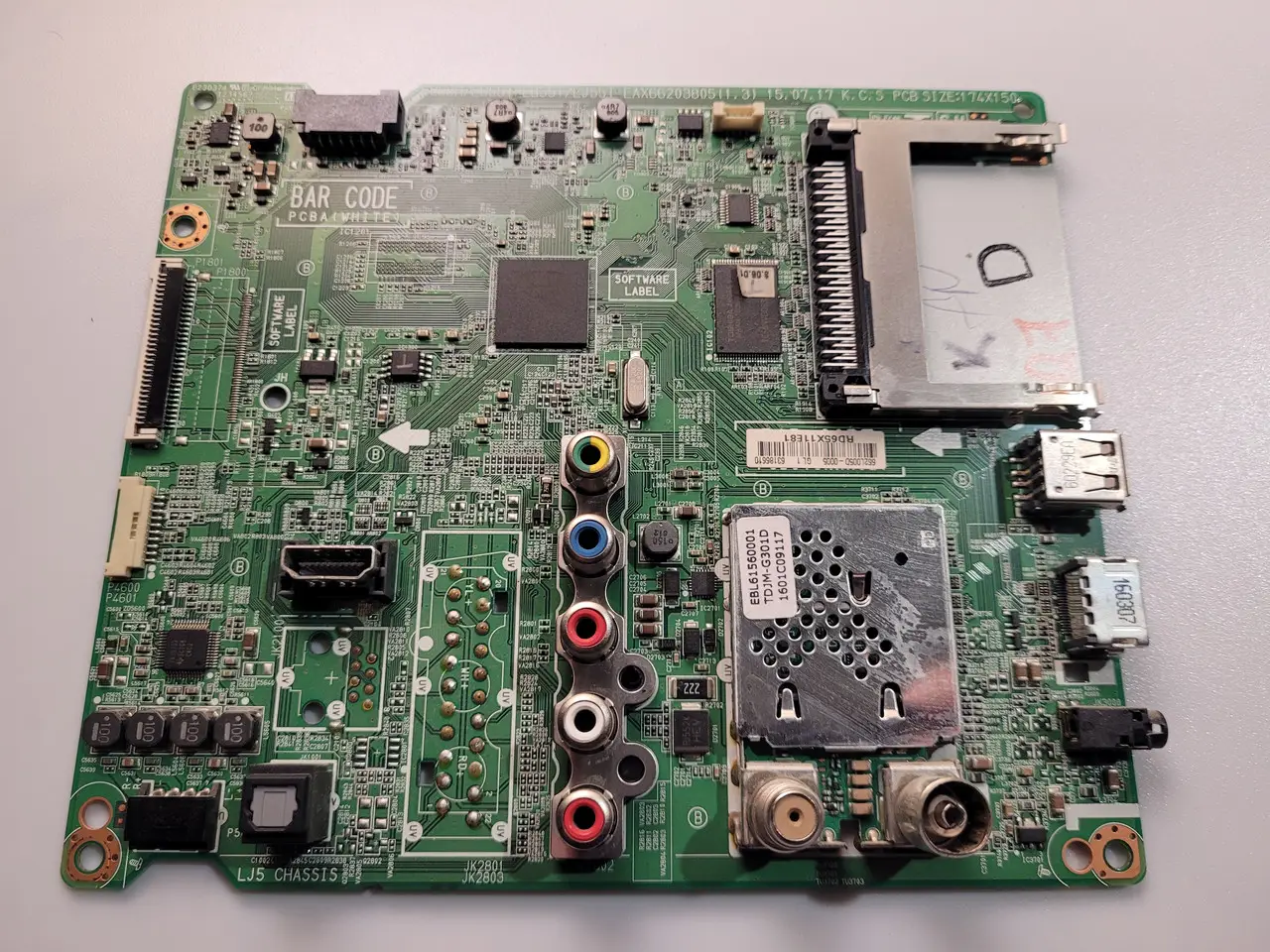 Системна плата EAX66203805 (1.3) LC55H / LD55T / LB55T / LJ55T для телевізерунку LG 32LF560V