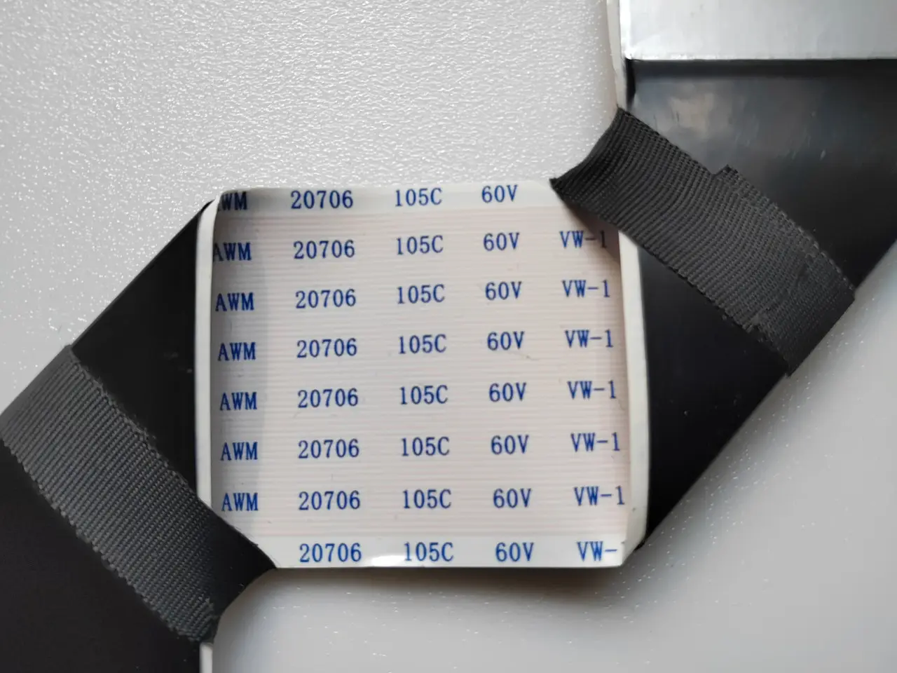 Шлейф LVDS AWM 20706 105C 60V VW-1