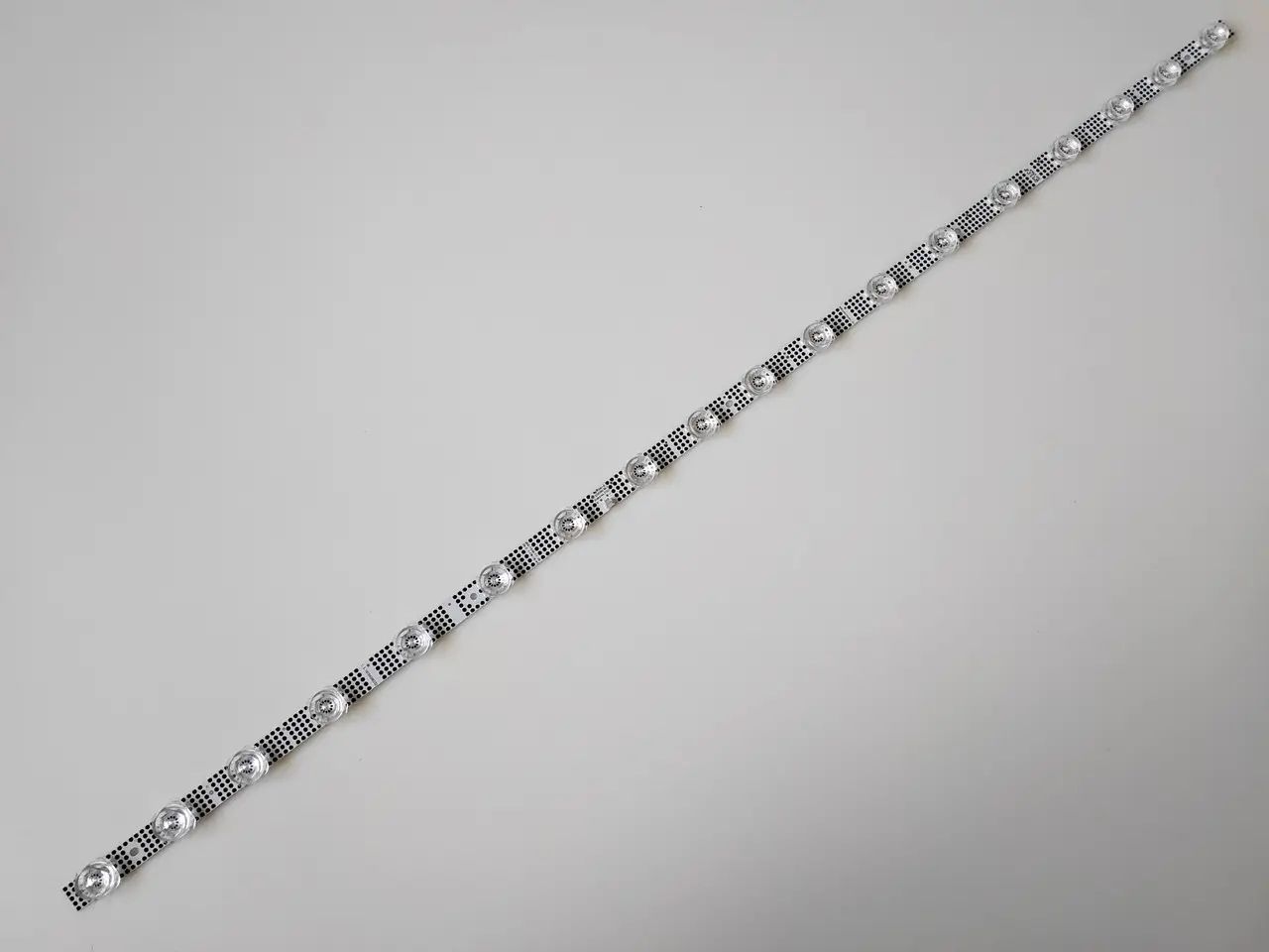 Планка LED-підсвітки MSG T430-T1-30 E320262 1*18 діодів