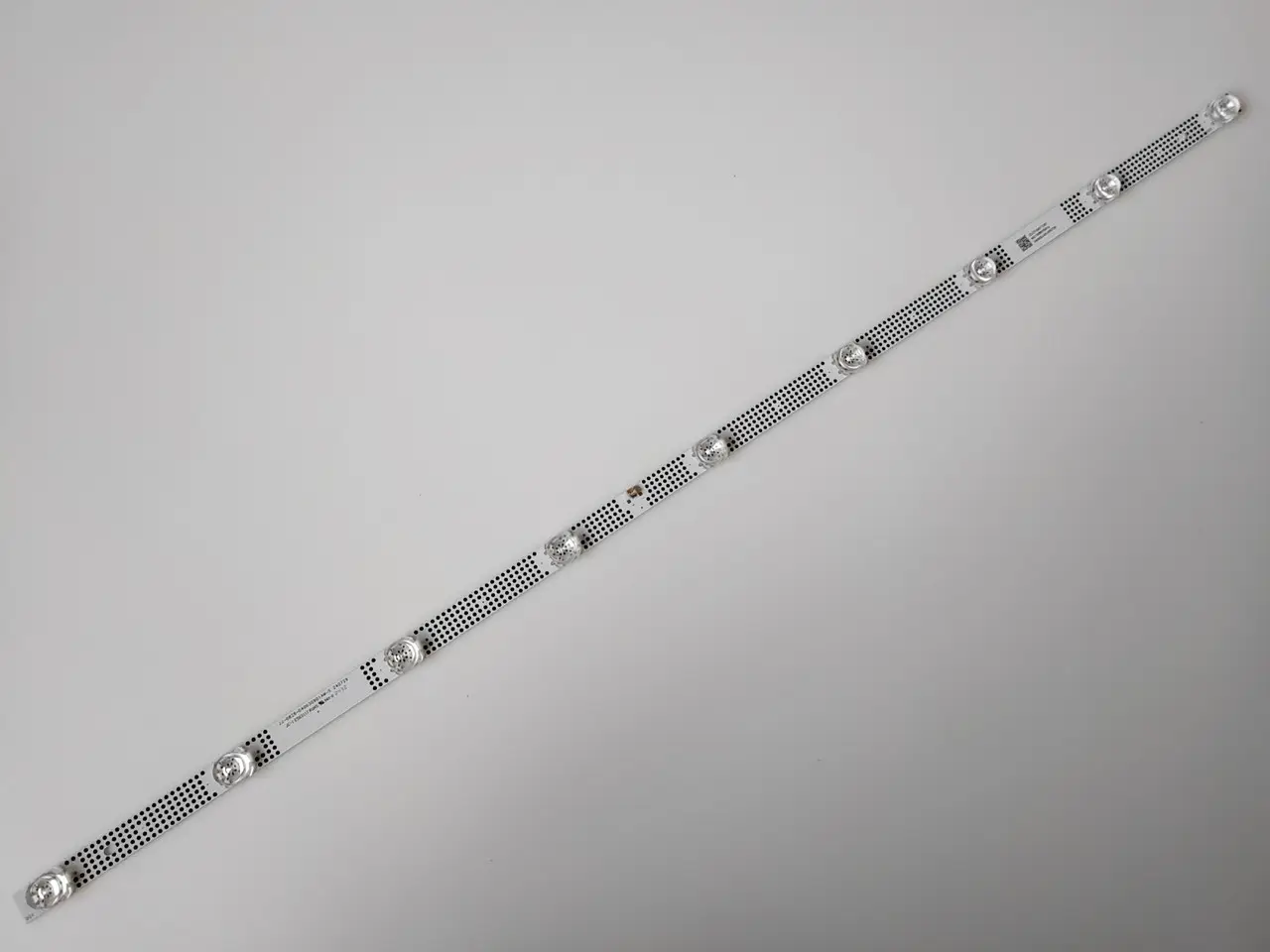 Планка led-підсвітки JJ-0828-d40030901AM-S LED 1*9 діодів